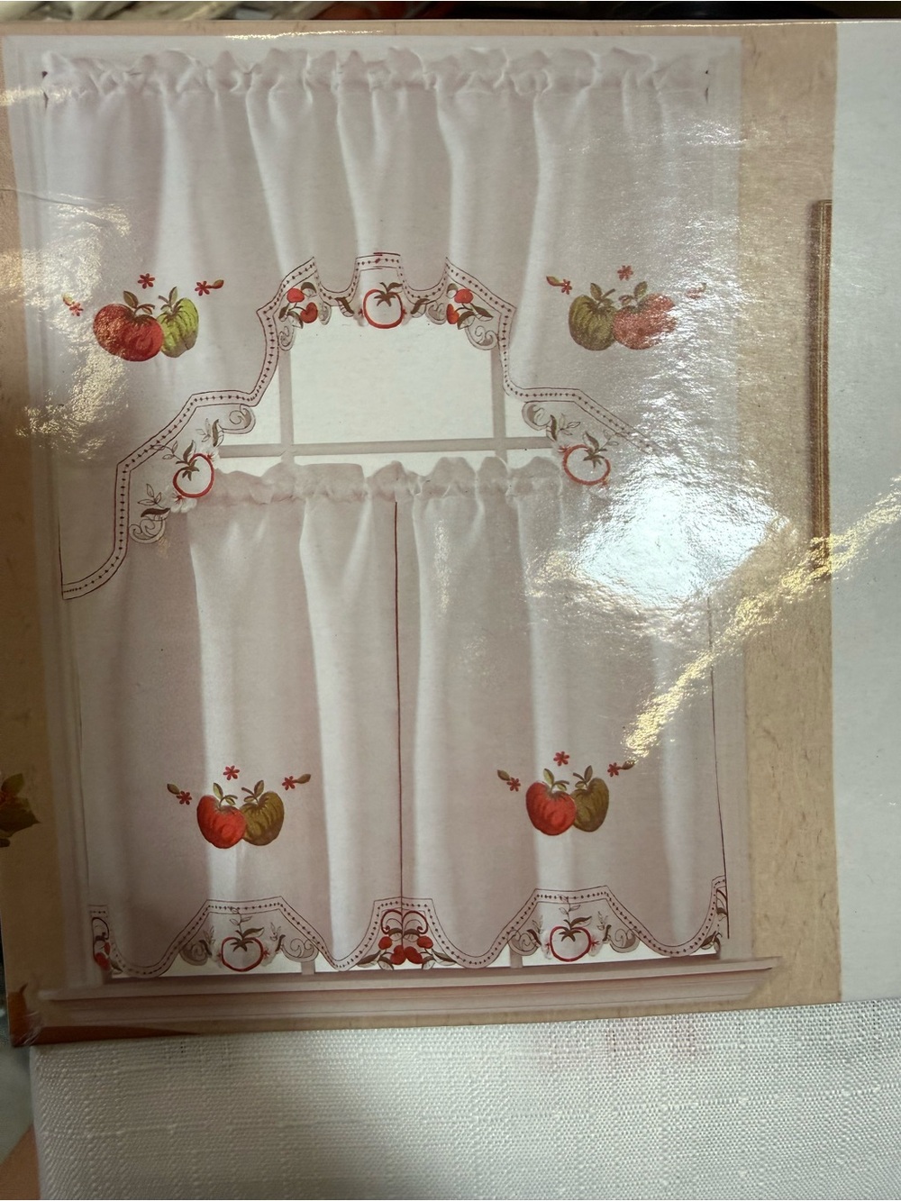 Jenin 3-Piece Embroidered Apple Kitchen Curtain Set